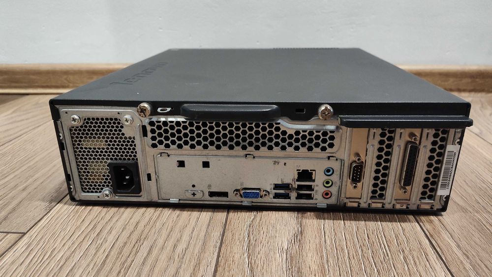 Komputer Lenovo ThinkCentre E73 Pentium G3240 4/250GB Windows 10 Pro