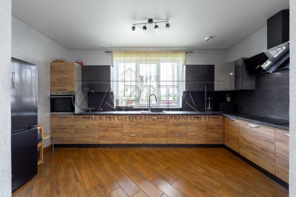 Оренда затишного будинку 157м2, с.Гатне, м.Теремки 3.5км