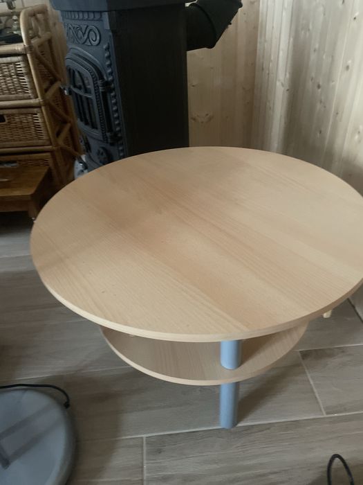 Stolik drewniany okragly