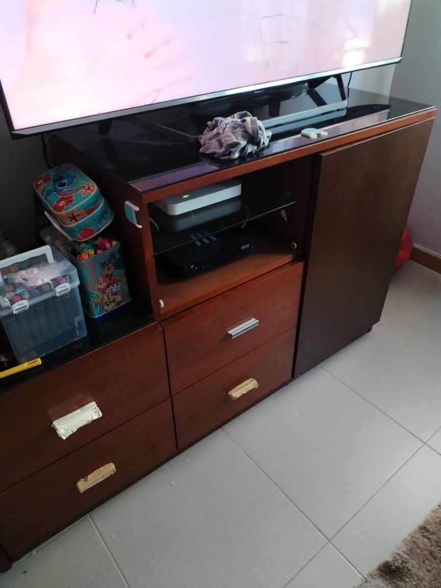 Móvel de televisão