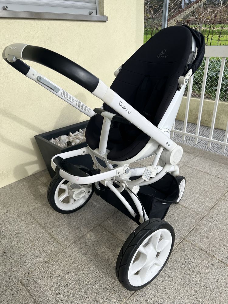 Carrinho de passeio Quinny moodd