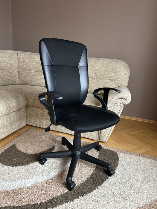 Krzesło obrotowe biurowe czarne regulowana wysokość