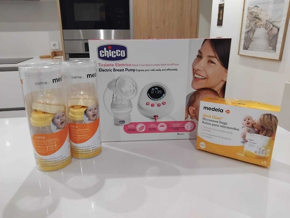 Bomba extratora de leite elétrica CHICCO + Biberões e Sacos Medela