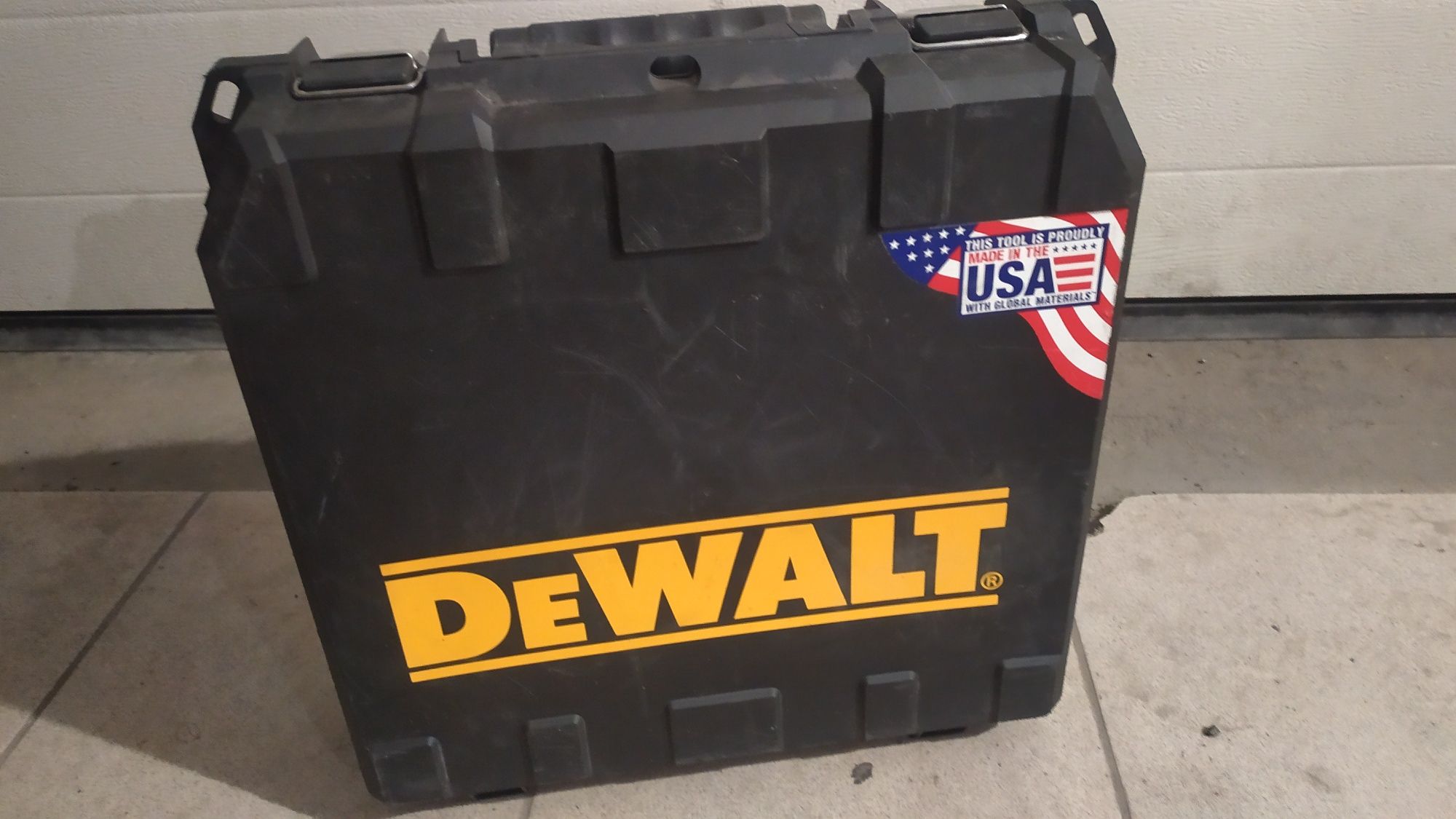 Walizka DeWalt dck299p2