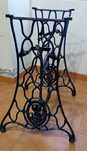 Estrutura de máquina costura Singer muito antiga