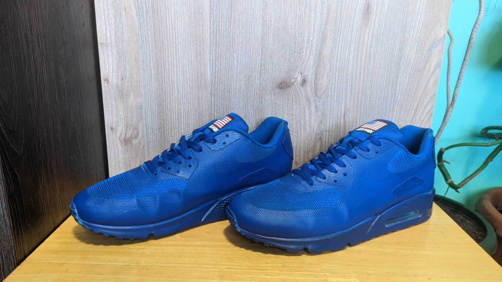 Кроссовки беговые Nike Air Max 90 Premium