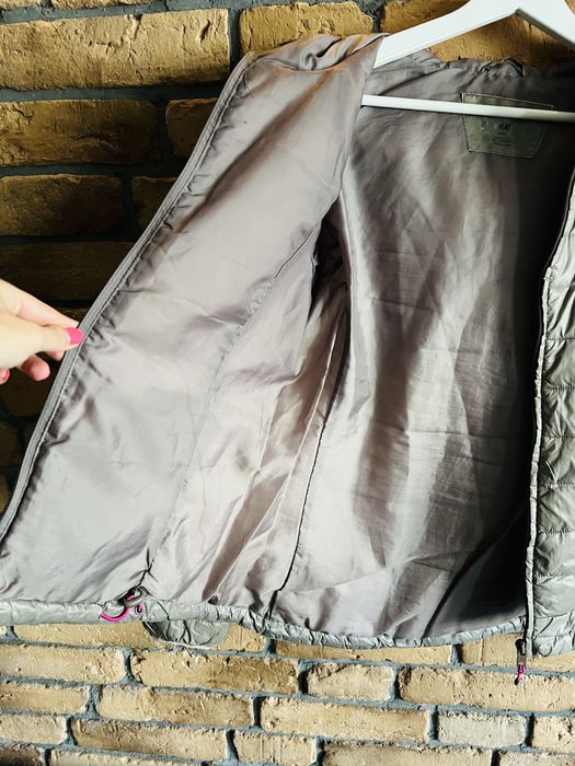 Damska kurtka puchowa pikowana z kapturem brązowa beżowa 34 36 XS/S