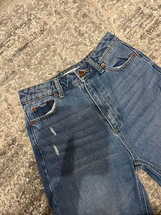 Нові стильні джинси