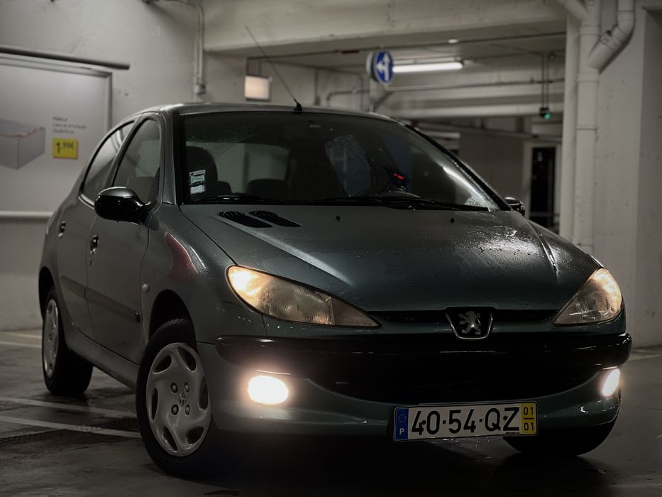Peugeot 206 1.1 - 01