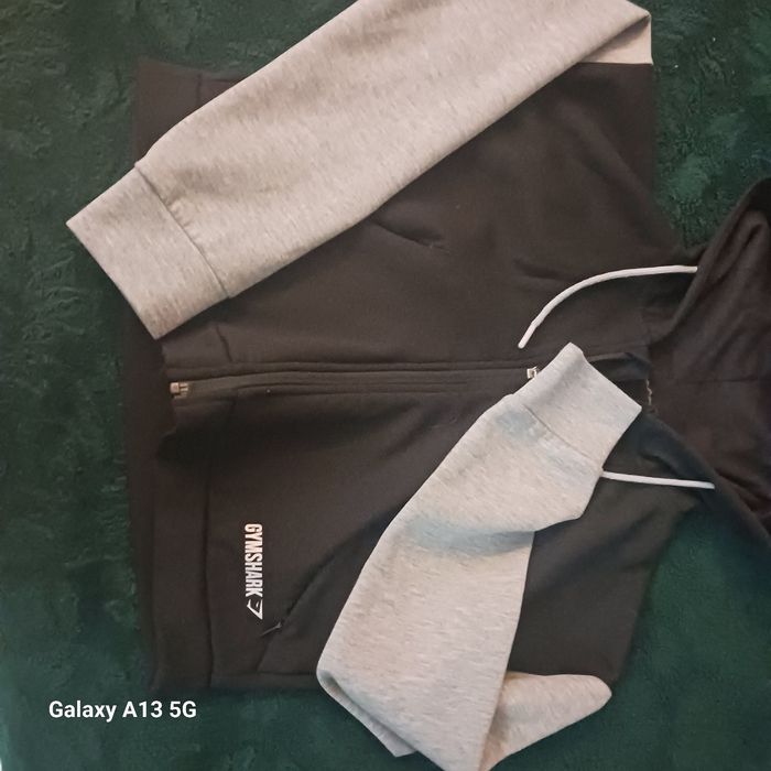 Gym shark bluza krótka r S/M