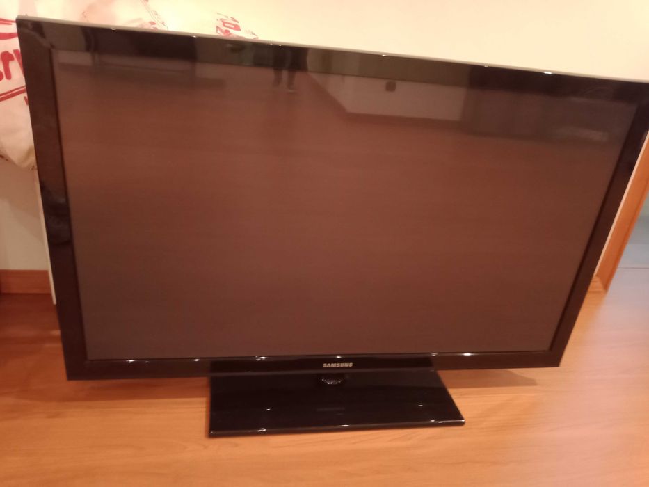 TV Samsung 50 - Avariada