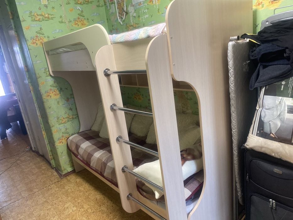 Двоповерхове ліжко