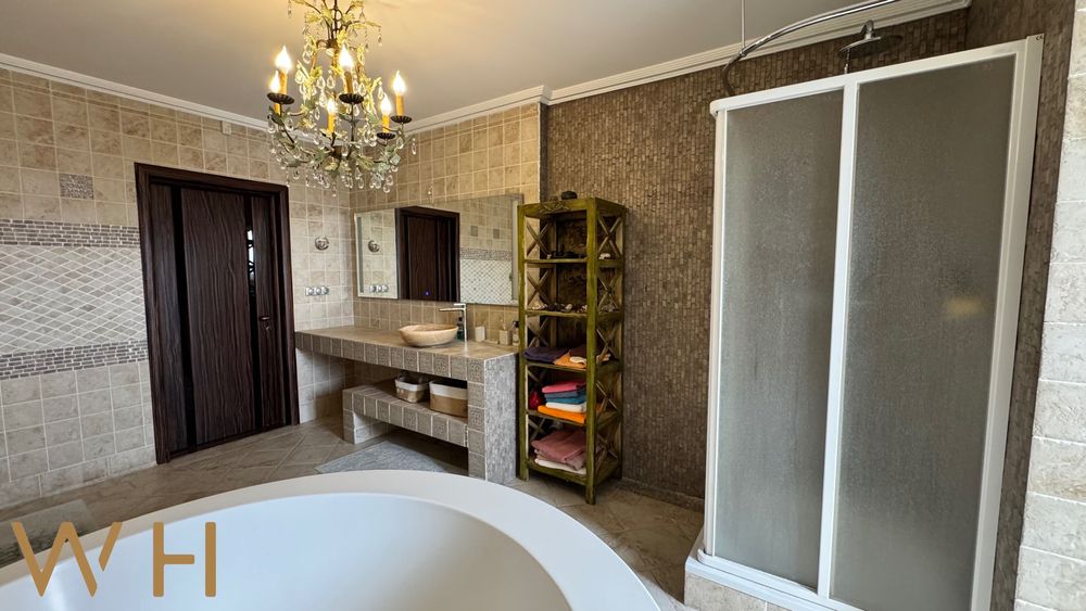 Продаж пентхаусу 239m² 5 кім. Вул. Срібнокільська 22, Осокорки Позняки