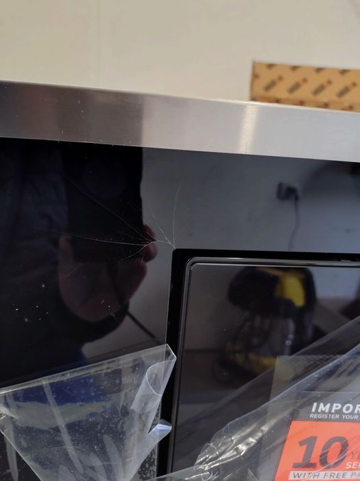 Нова вбудована мікрохвильова піч Whirlpool MF200G