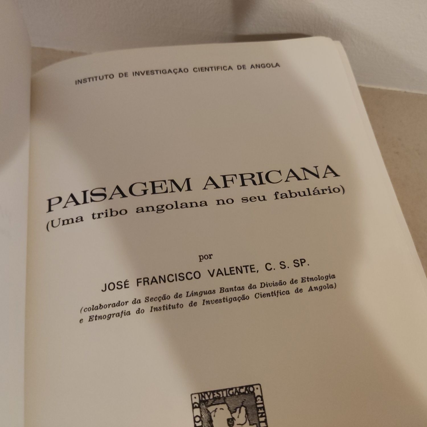 Paisagem Africana, de J. Francisco Valente (MUITO RARO) Luanda 1973