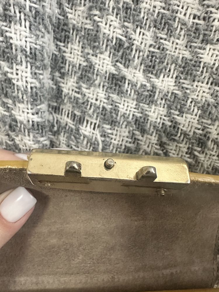 Furla metropolis