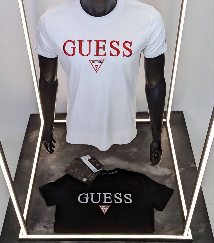 Футболка Guess