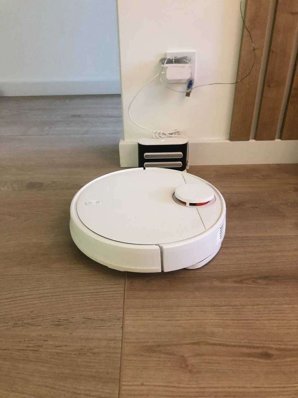 Робот пилосос Xiaomi Vacuum S10