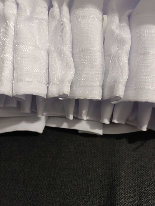 Zasłony białe z falbanami jak nowe