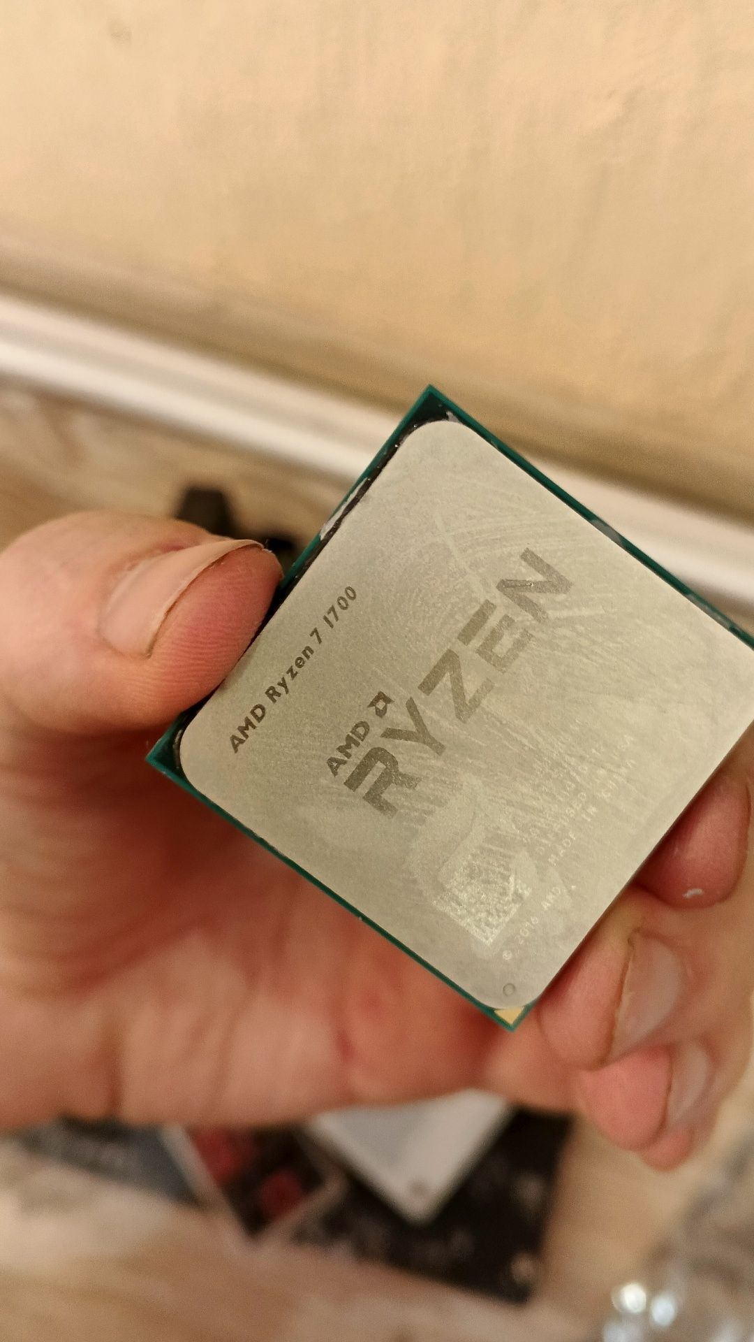Процесор Ryzen 7 1700 3200 MHz, 8 ядер, 16 потоков + кулер в подарунок