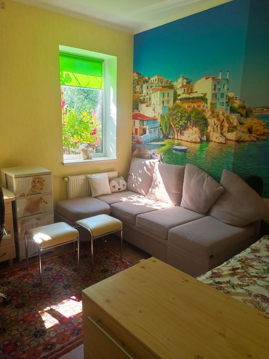 Здається вперше частина будинку в р-еі «Зеленої»