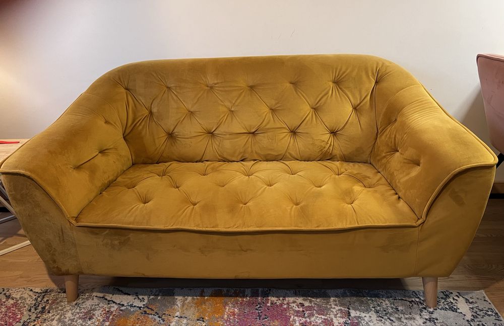 Sofa pikowana, welurowa musztardowa