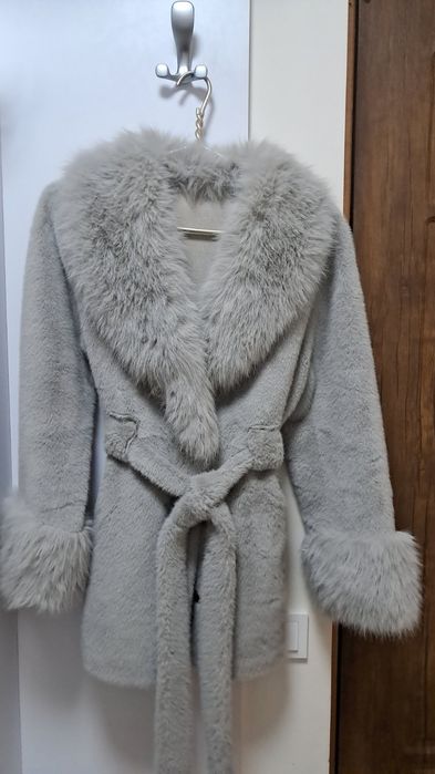 Штучна шубка під норку.