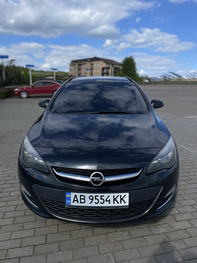 Opel Astra J Sports Tourer 2.0d AT