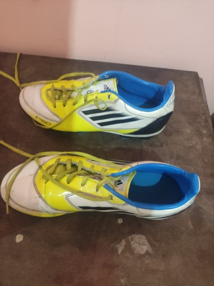 Chuteiras adidas