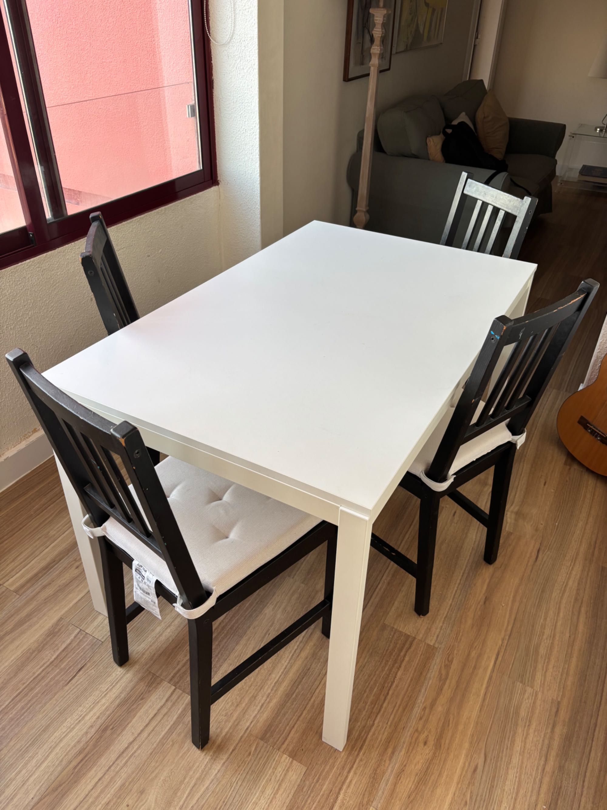 Mesa jantar com cadeiras