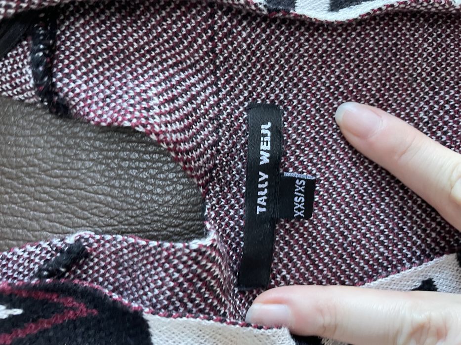 Sweter ponczo Tally Weijl w etniczne wzory