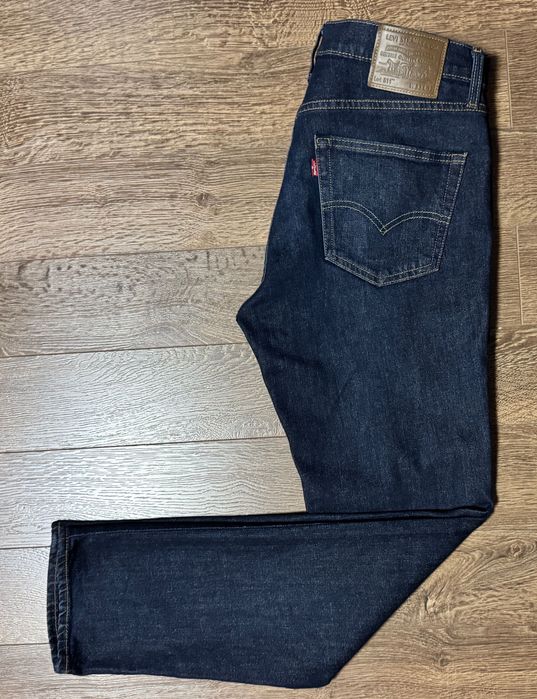 Джинсы Levi’s Premium.