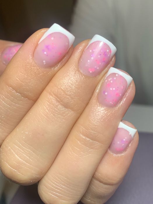 Манікюр,нарощення,педикюр