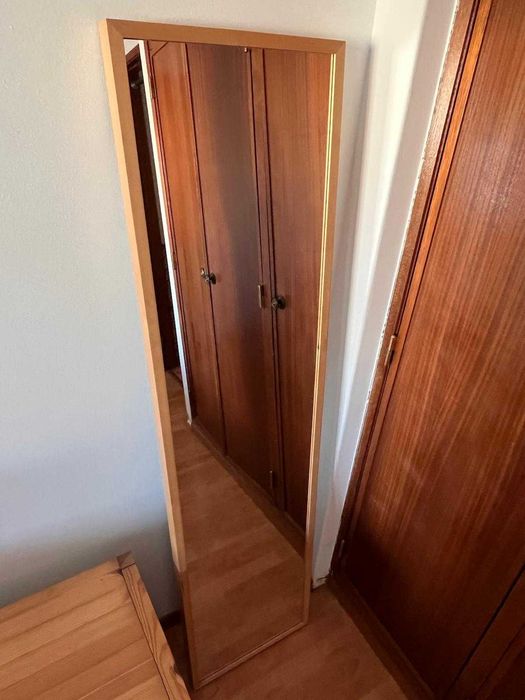 Espelho de corpo inteiro