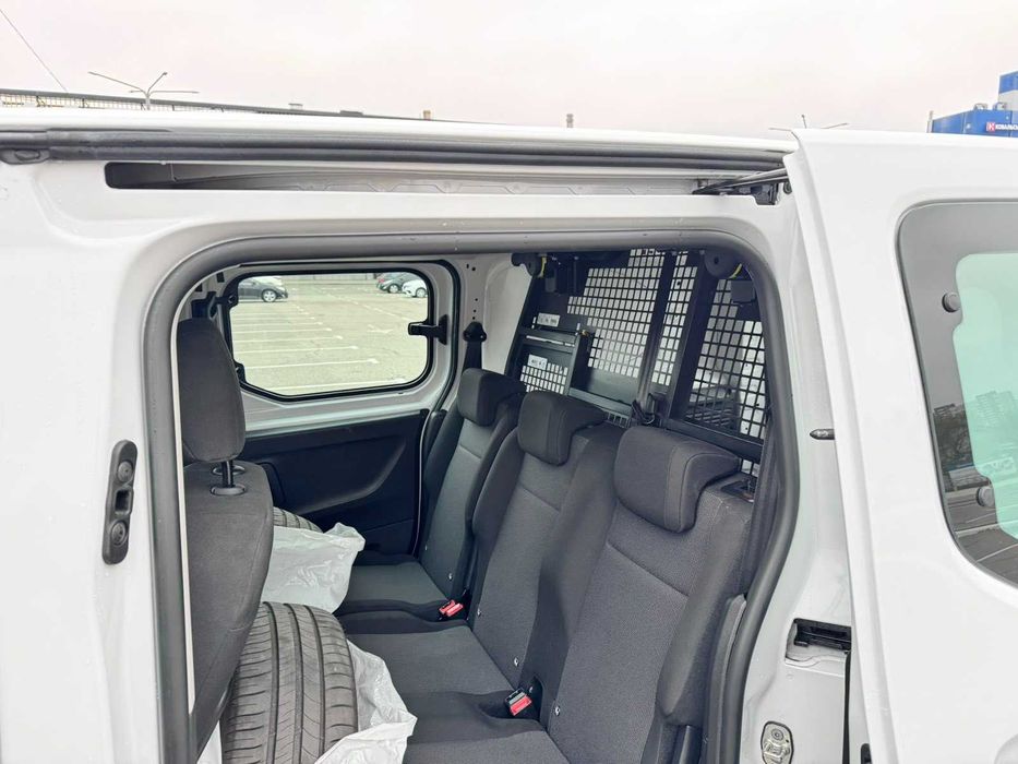 Peugeot Partner 2023 Crewcab 1.5 BlueHDi MT (100 к.с.) L2  •  Base