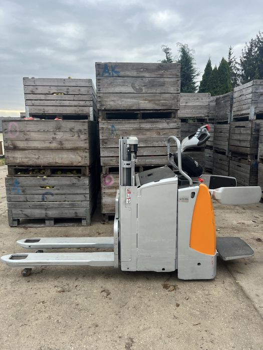 Електричний штабелер, навантажувач, візок STILL EXD-SF20