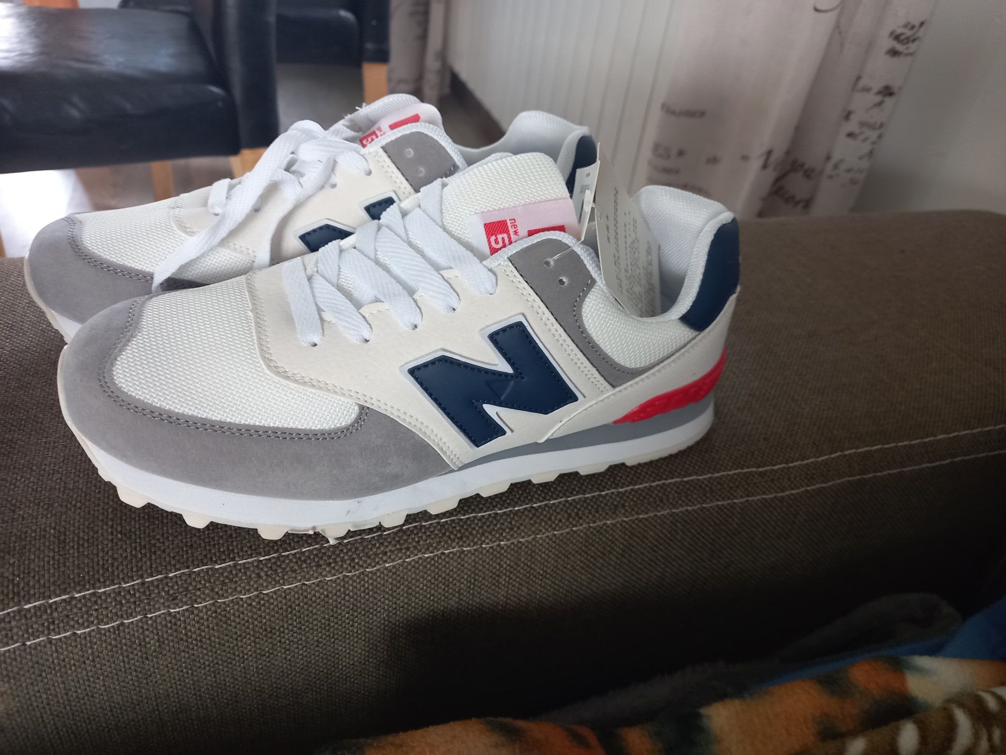 Buty sportowe NB rozm. 40