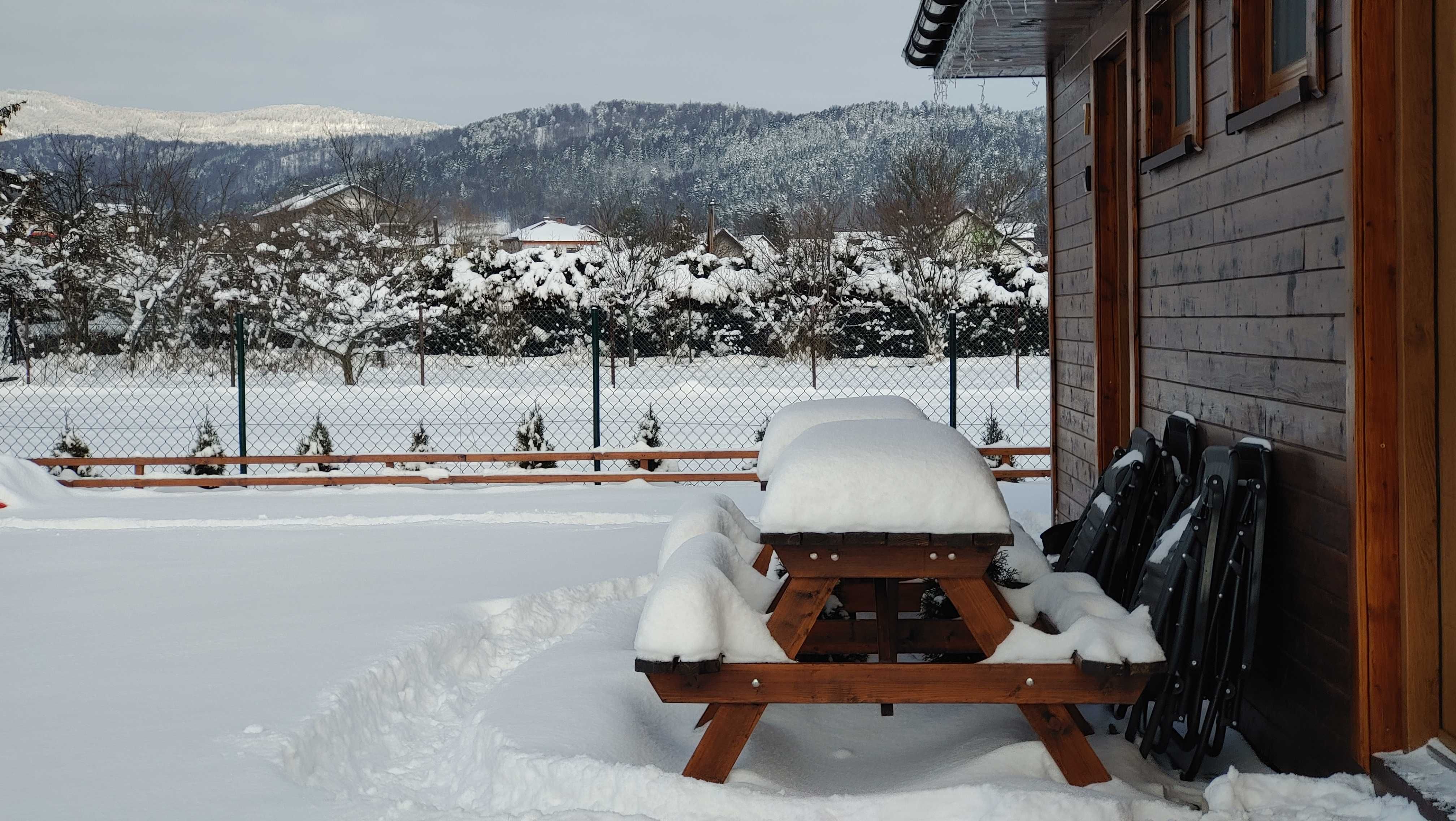 Całoroczne Domki z widokiem na Skrzyczne sauna, tężnia, plac zabaw