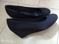 Buty na koturnie