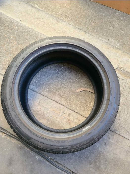 6 Pneus 235/45R19 Runflat