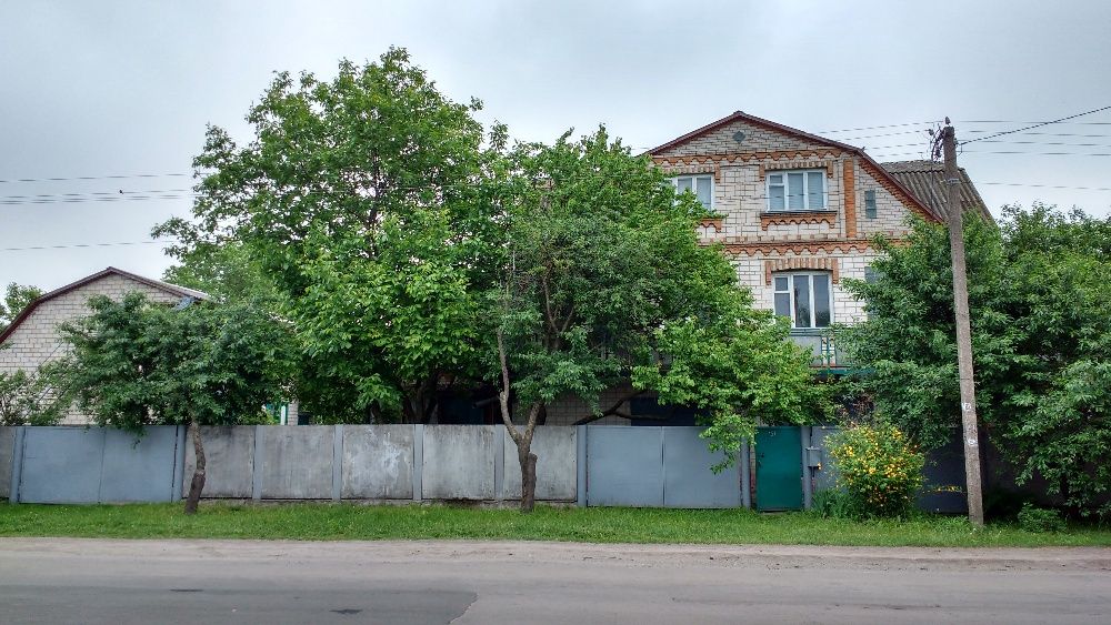 Будинок на дві окремі половини, м. Козятин, Вінницька обл.