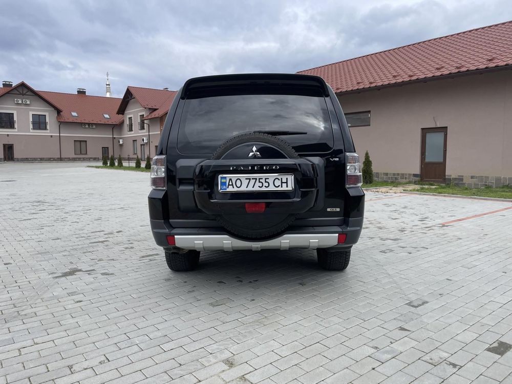 Pajero  wagon 3.0