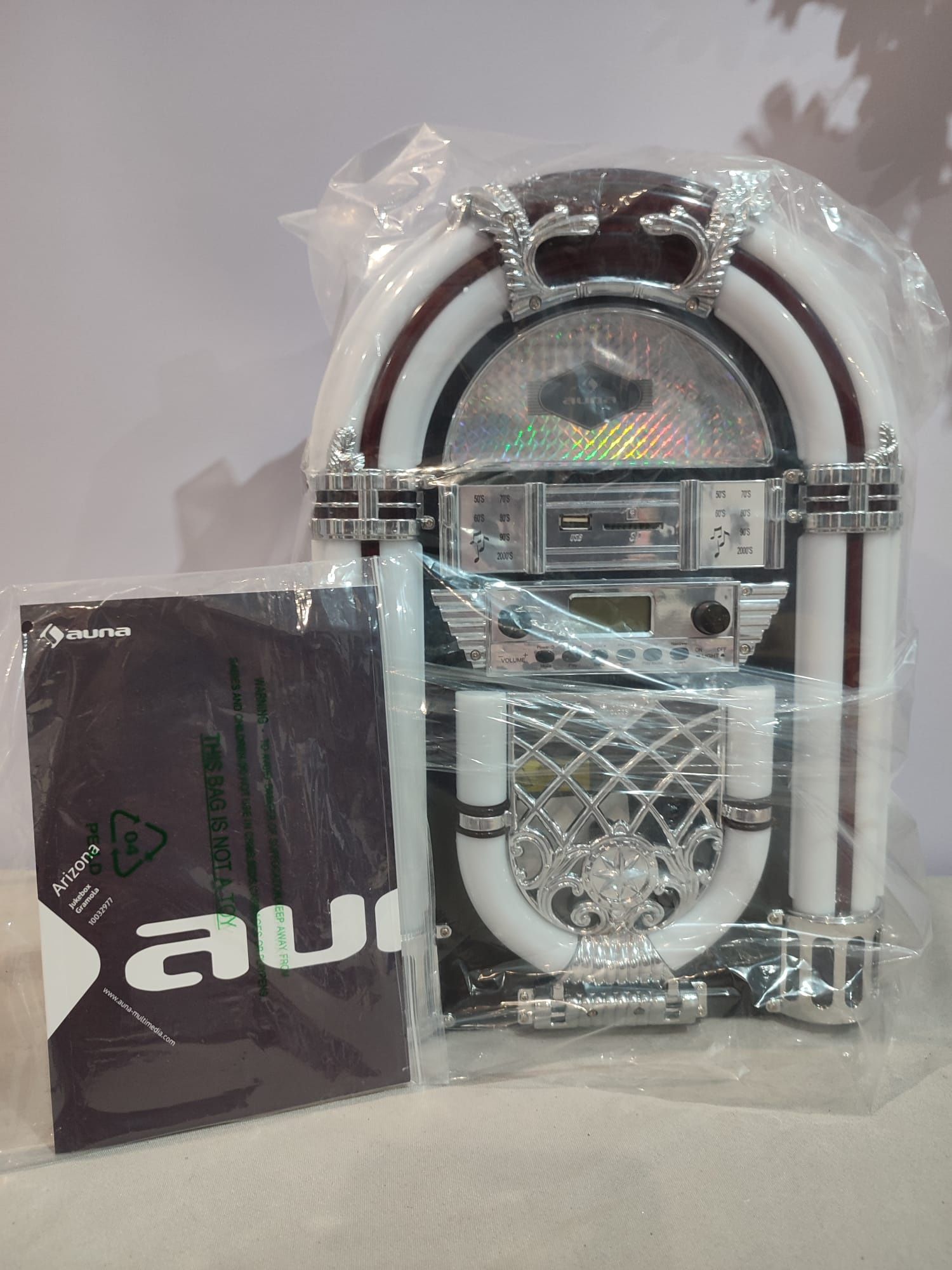 Mikro wieża grająca Retro RGB Auna CD/Radio/Bluetooth/ USB/SD