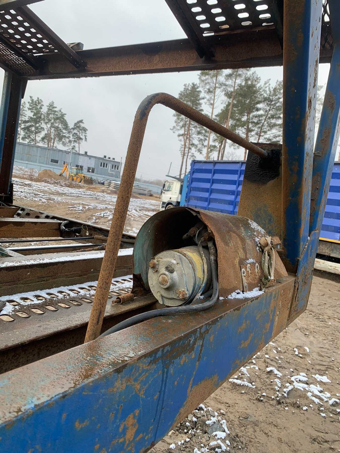 Автовоз напівпричіп