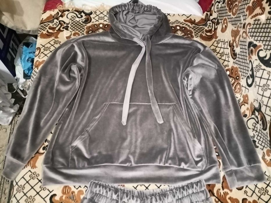 Костюм велюровый женский 50/52, светло-серый, осень-весна