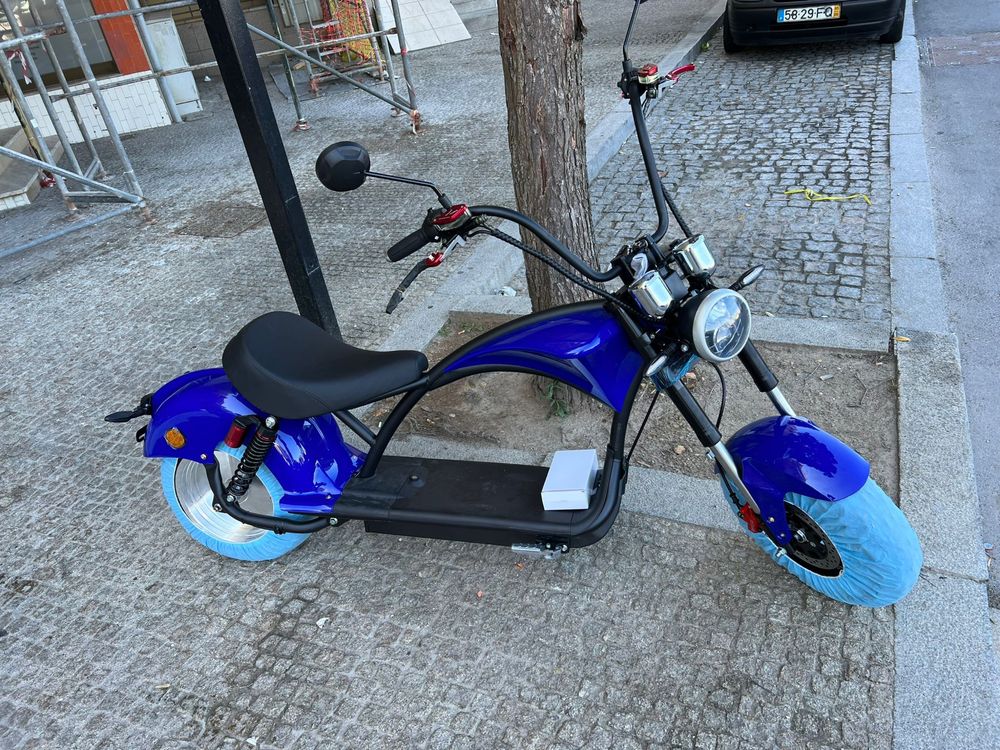 Moto eléctrica Citycoco 3000w novas