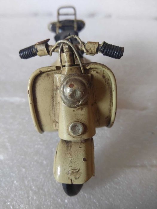 Lambreta Vespa Artesanal Nova.