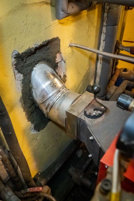 Frezowanie diamentowe kominów montaż wkładów kwasoodpornych i ceramiki