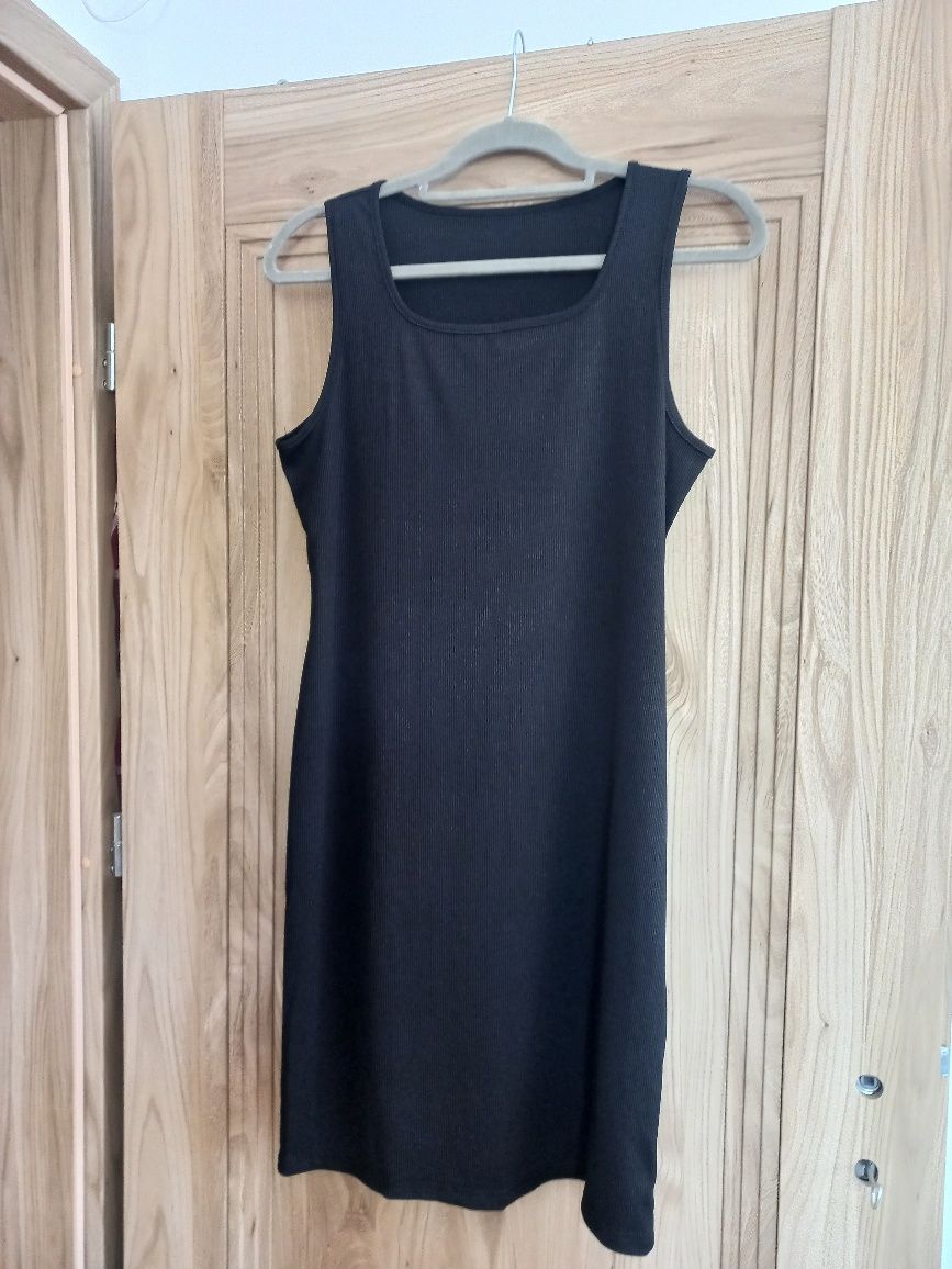 Letnia prosta sukienka czarna mini rozm 40- 42
