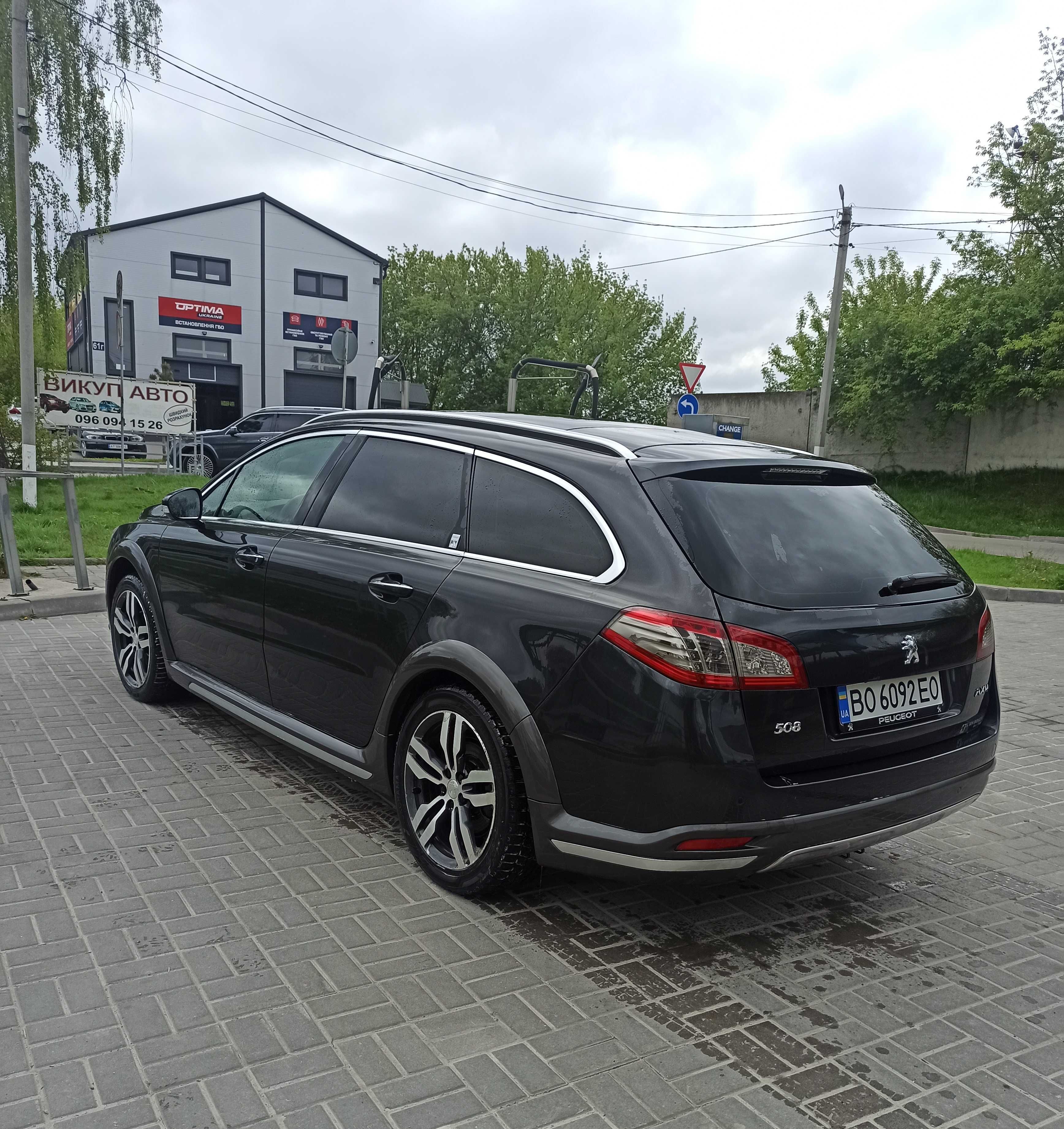 Peugeot 508 RXH hybrid4